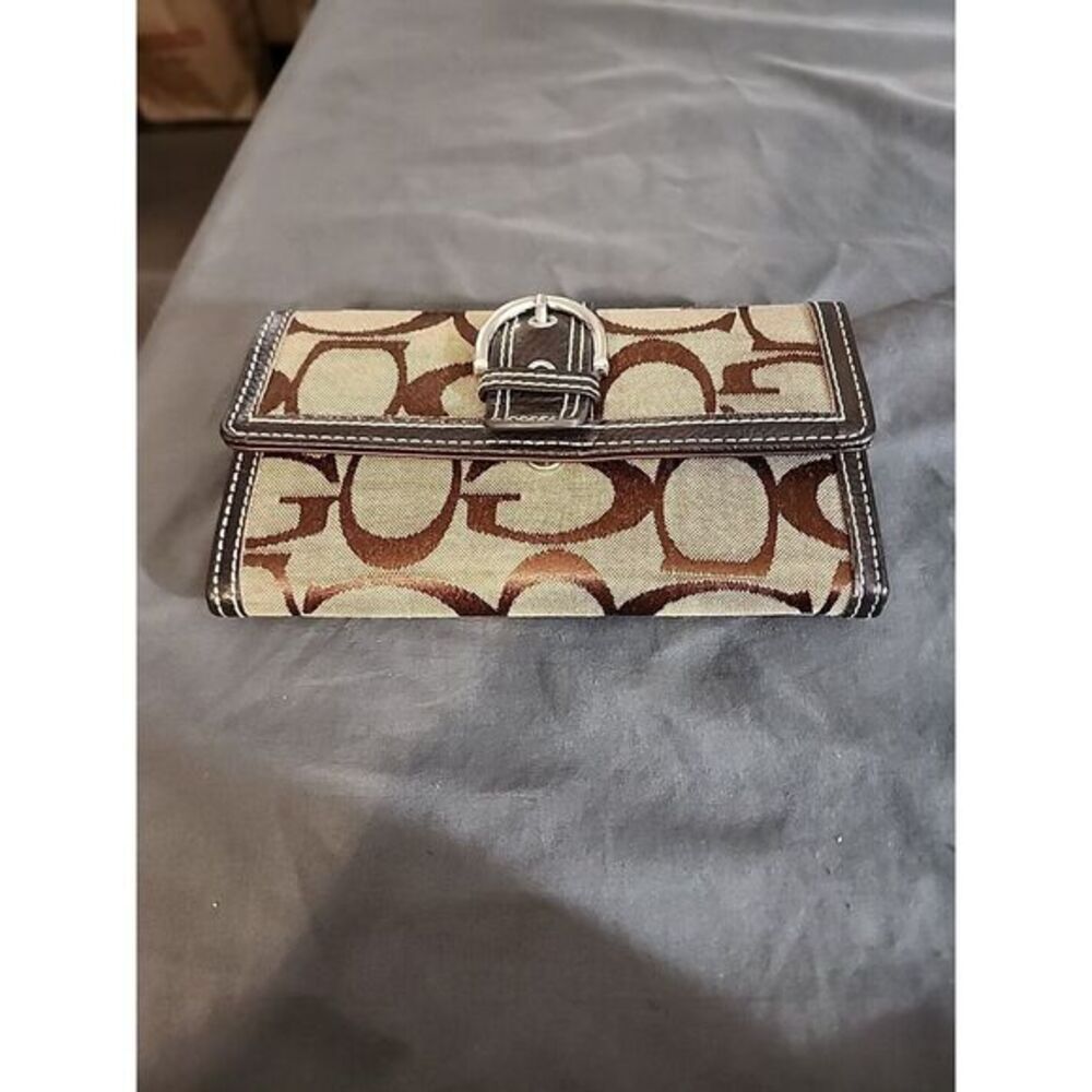 GUESS BROWN LEATHER TRIM WALLET – BEAUTIFUL‎ NICE CONDITION @ GREAT LOW PRICE!!!